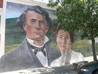 A mural of a man and a woman